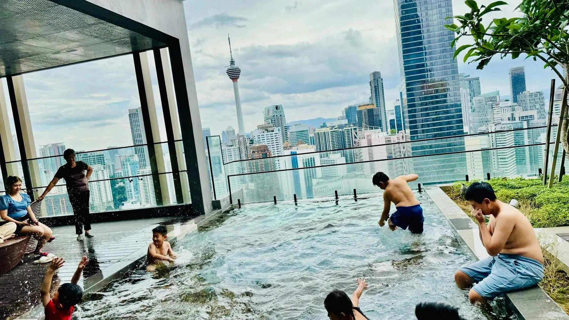 Axon Suites Kualalumpur كوالالمبور 0*,  ماليزيا